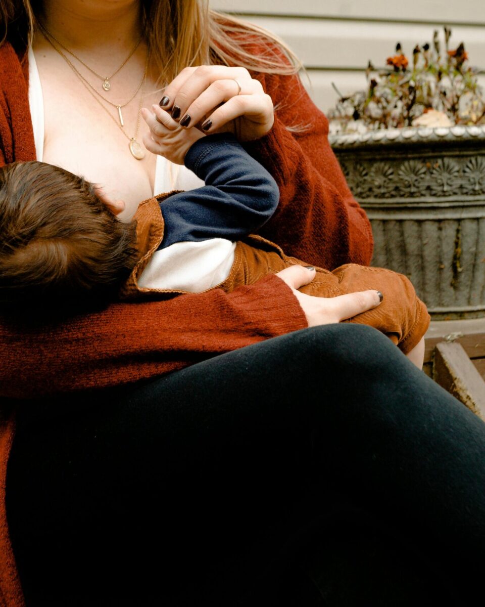 Što očekivati u prvim danima dojenja?