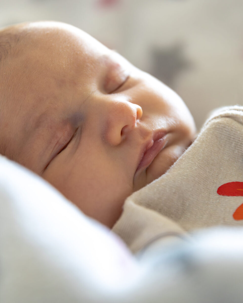 Zašto se dijete stalno budi noću?