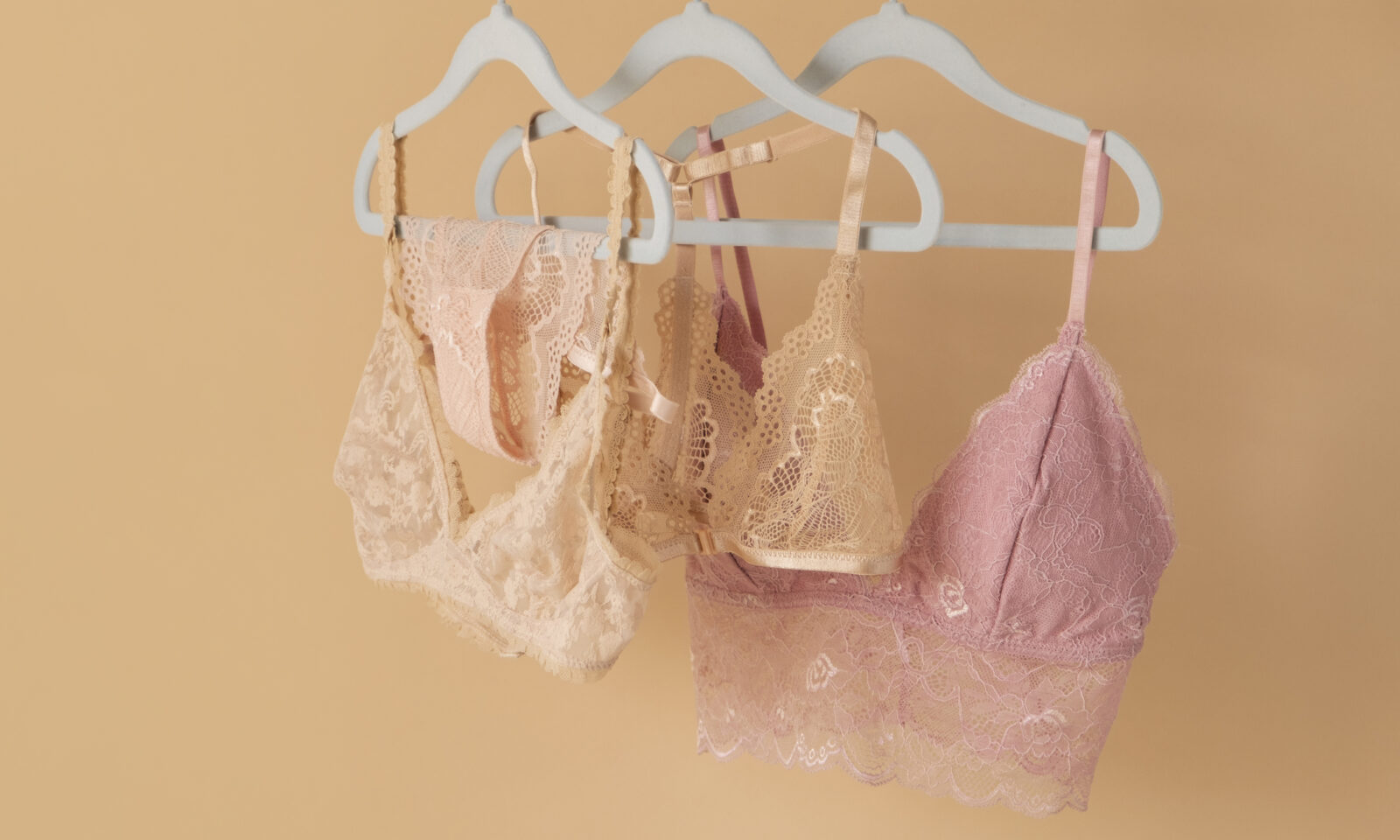 Grudnjaci na vješalicama