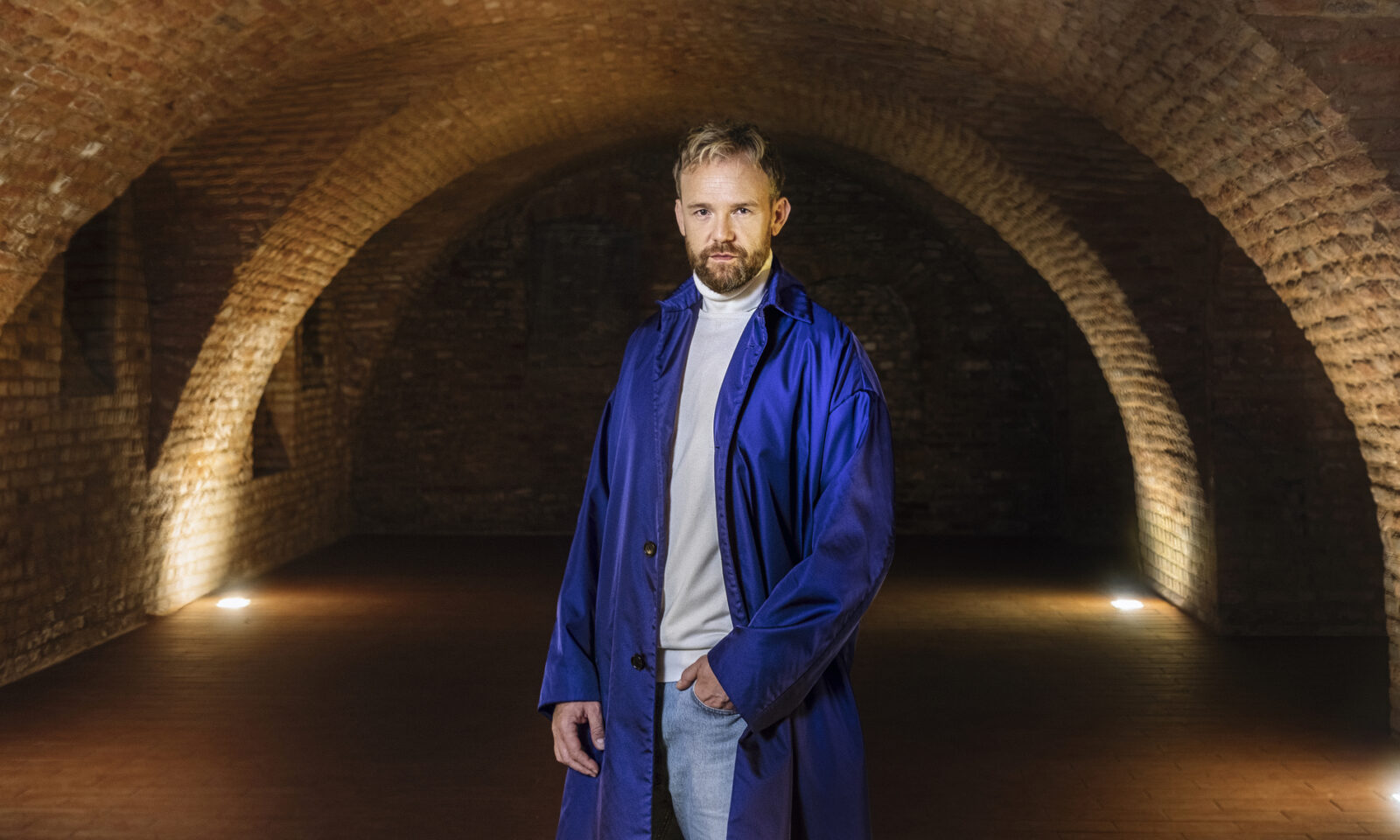 Saša Lozar, pjevač i radijski voditelj